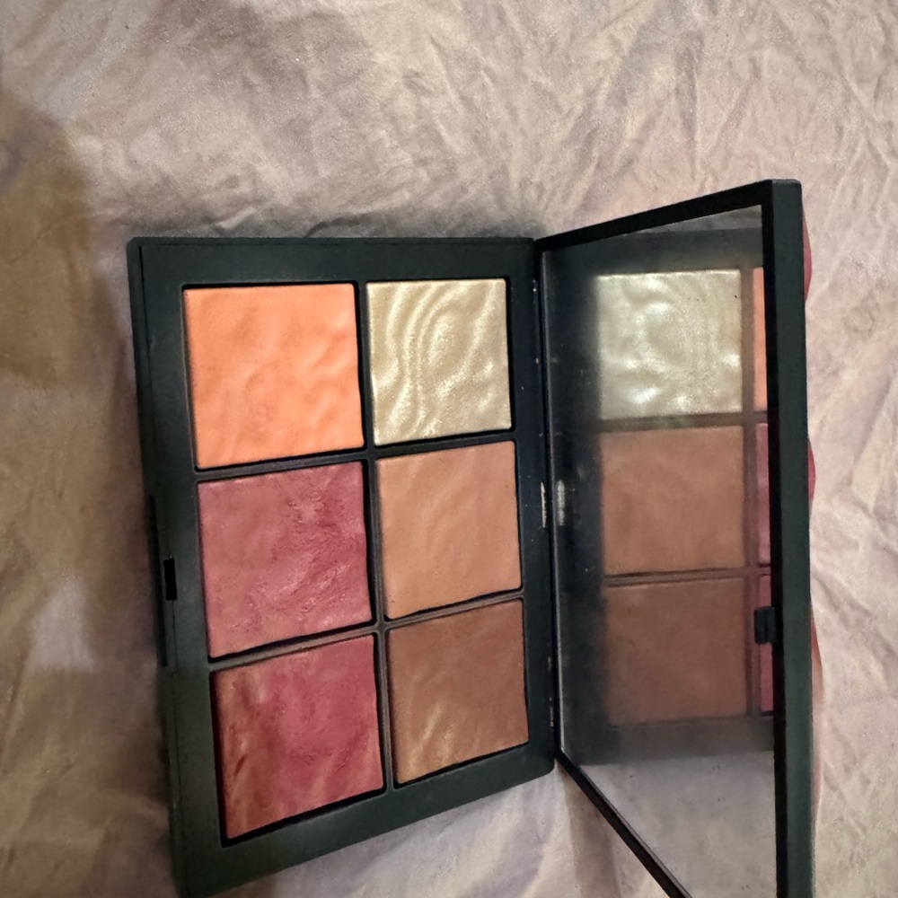 NARS Blush Palette with Pink, Gold, and Brown Shades